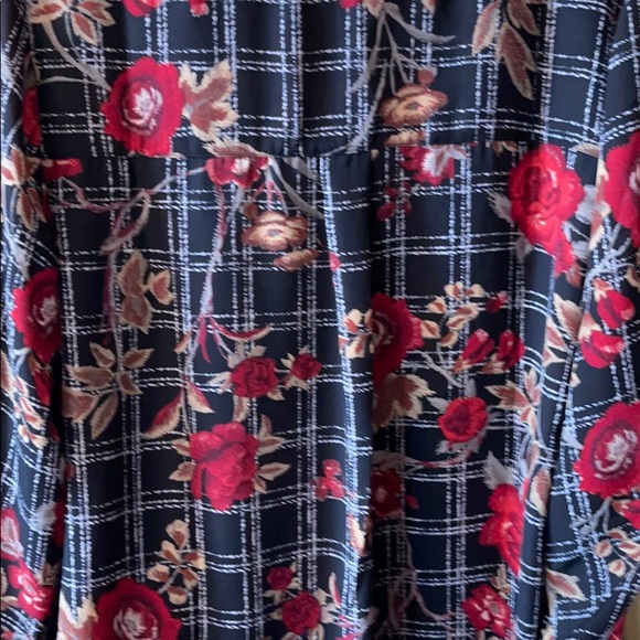 Ros Ali - Picture 2 of 3